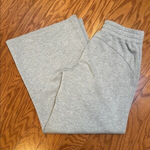 SPANX Light heather Gray wide leg 28” inseam